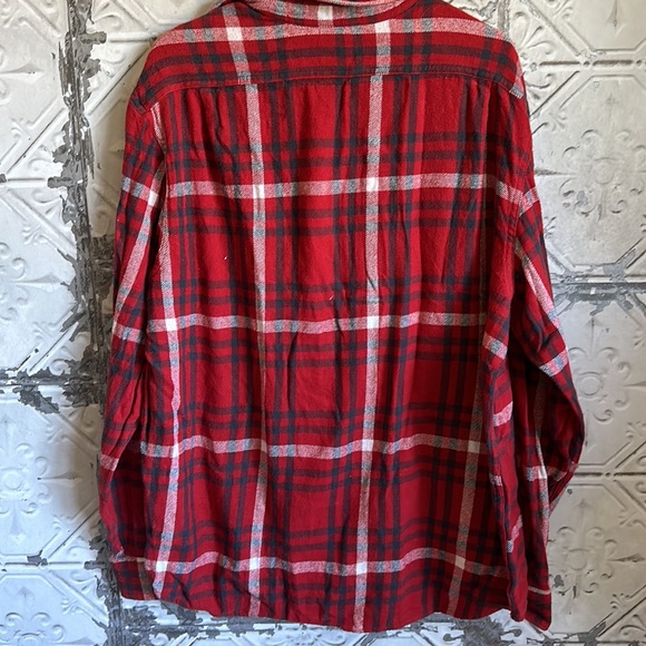 Men’s red plaid button down - Picture 4 of 6